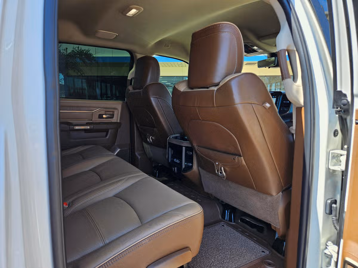 2022 Ram 3500 Limited Longhorn Image 24