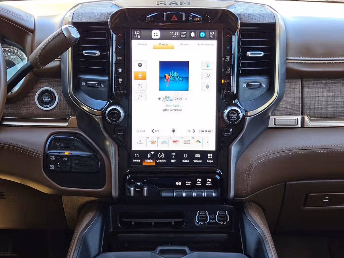 2022 Ram 3500 Limited Longhorn Image 32