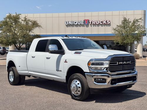 2024 Ram 3500 Laramie Mega Cab Lower Image 1