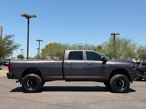 2025 Ram 3500 Laramie Crew Cab Lower Image 2