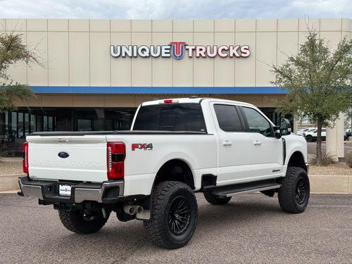 2024 Ford F-350 Super Duty Lariat Crew Cab Lower Image 3