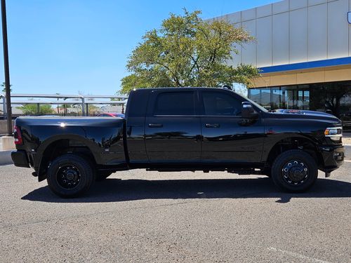 2024 Ram 3500 Laramie Mega Cab Lower Image 3