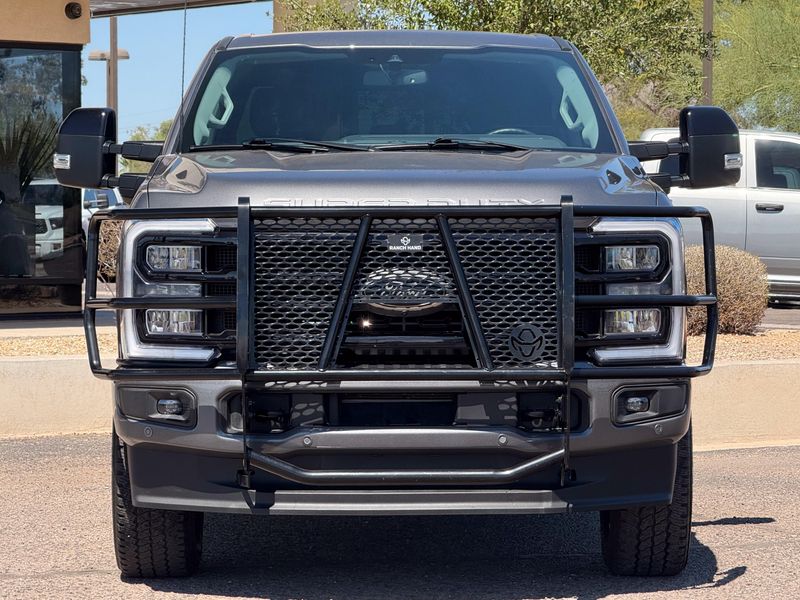 2023 Ford F-250 Super Duty Lariat Crew Cab Upper Image 2