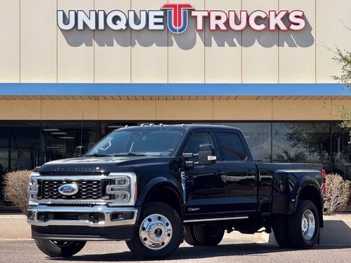 D55663 - 2023 Ford F-450 Super Duty Lariat Crew Cab