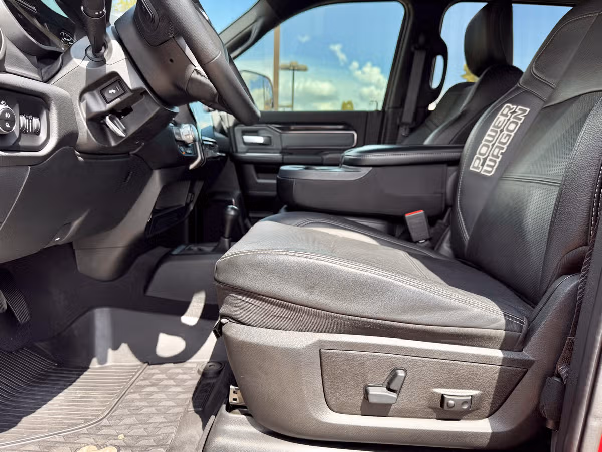 2020 Ram 2500 Power Wagon Crew Cab Image 21