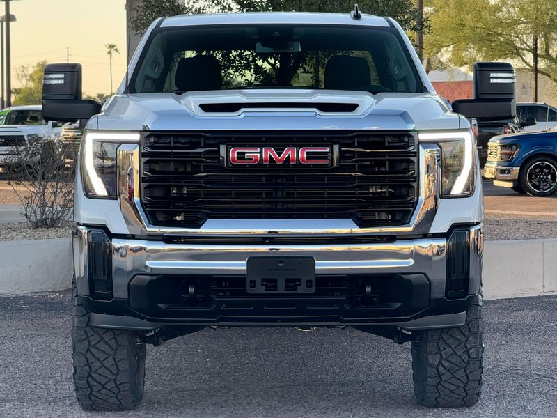 2025 Gmc Sierra Pro photo 2