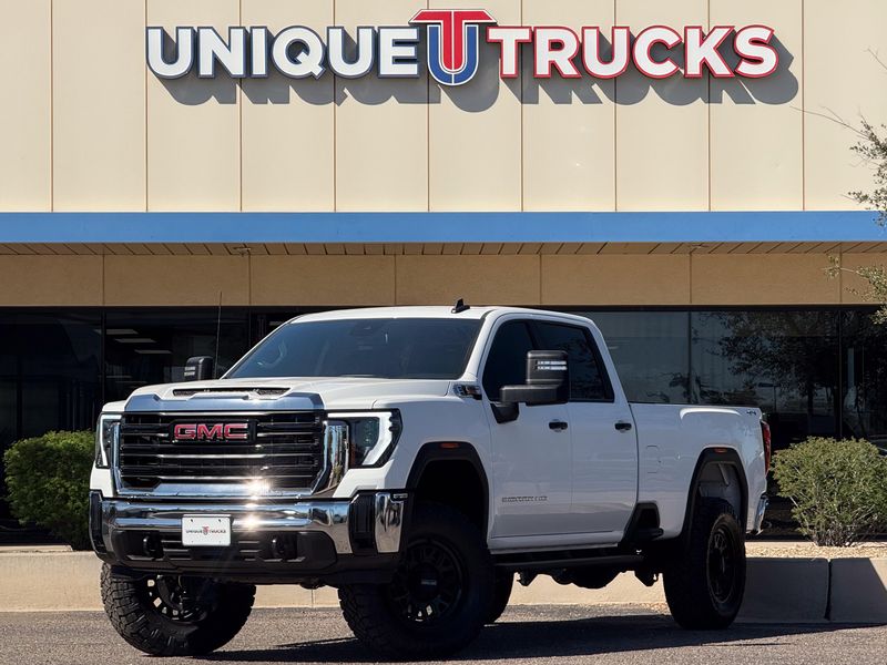 2025 GMC Sierra 3500HD Pro Upper Image 2