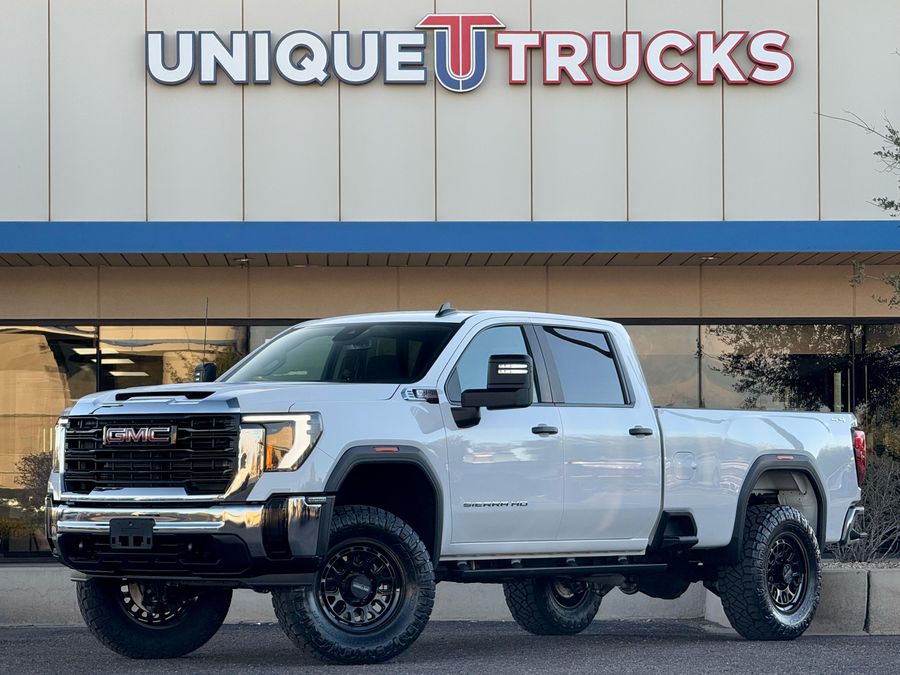 2025 GMC Sierra 3500HD Pro Crew Cab