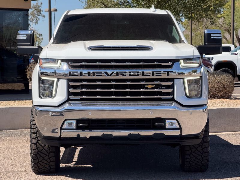 2022 Chevrolet Silverado 2500HD LTZ Crew Cab Upper Image 2