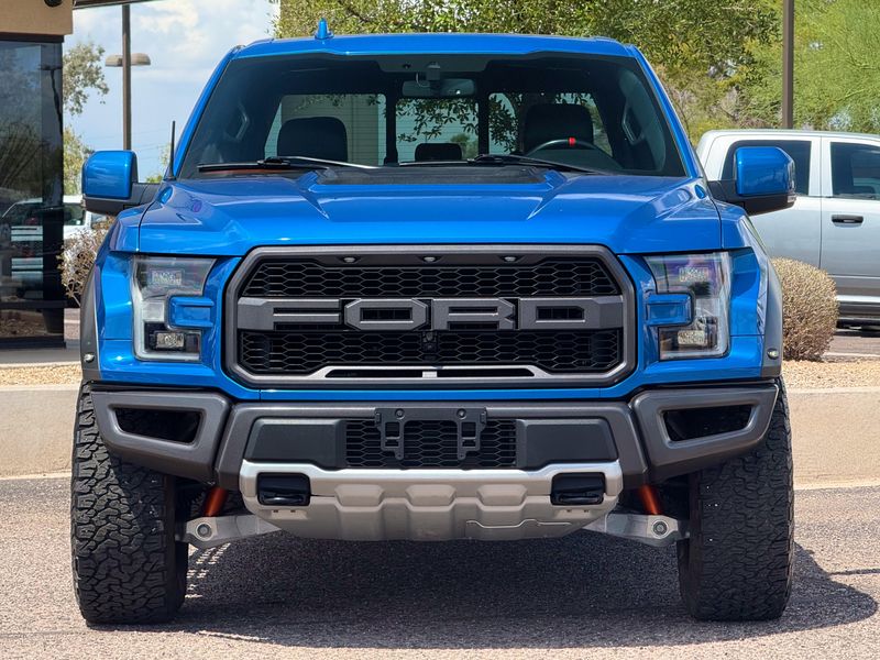 2019 Ford F-150 Raptor photo 2