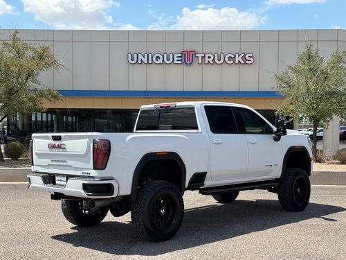2025 GMC Sierra 2500HD AT4 Crew Cab Lower Image 3