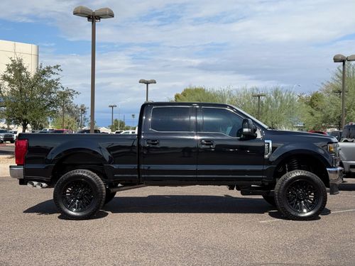 2022 Ford F-250 Super Duty Lariat Crew Cab Lower Image 2