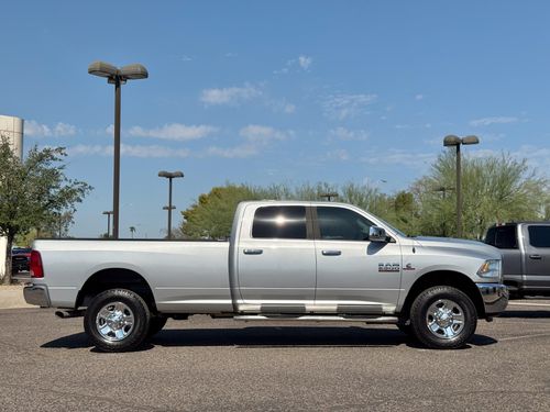 2015 Ram 2500 SLT Crew Cab Lower Image 2