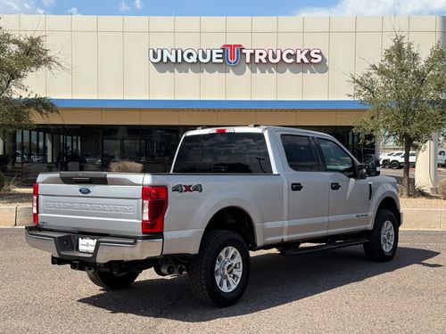 2021 Ford F-250 Super Duty XLT Crew Cab Lower Image 3