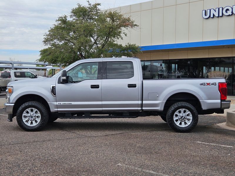 2021 Ford F-250 XLT photo 2
