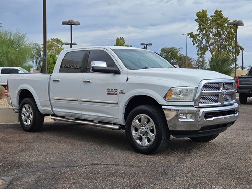 2015 Ram 2500 Laramie Crew Cab Lower Image 2