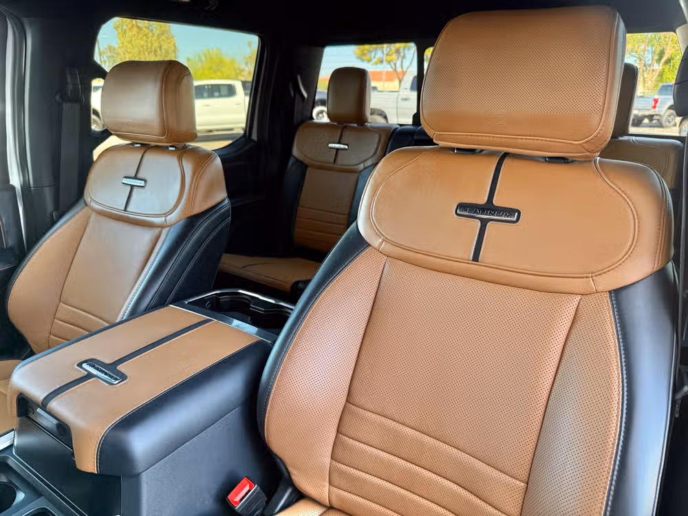 2023 Ford F-350 Super Duty Platinum Image 21