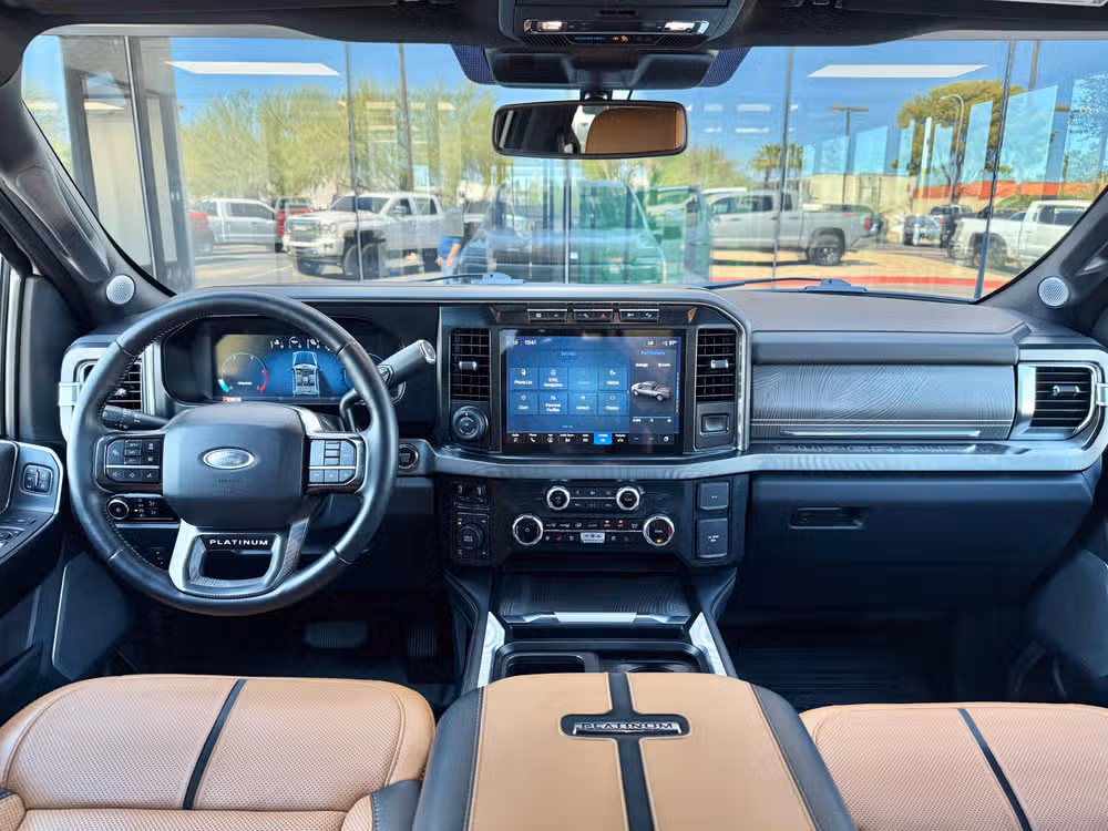 2023 Ford F-350 Super Duty Platinum Image 34