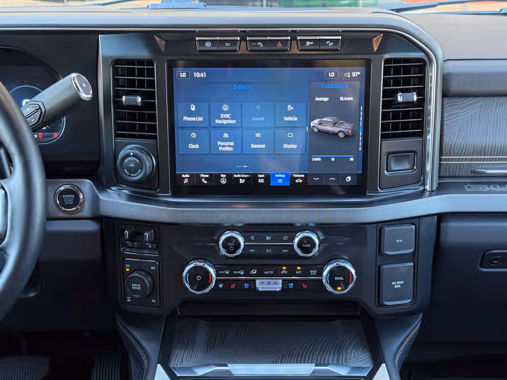 2023 Ford F-350 Super Duty Platinum Image 36