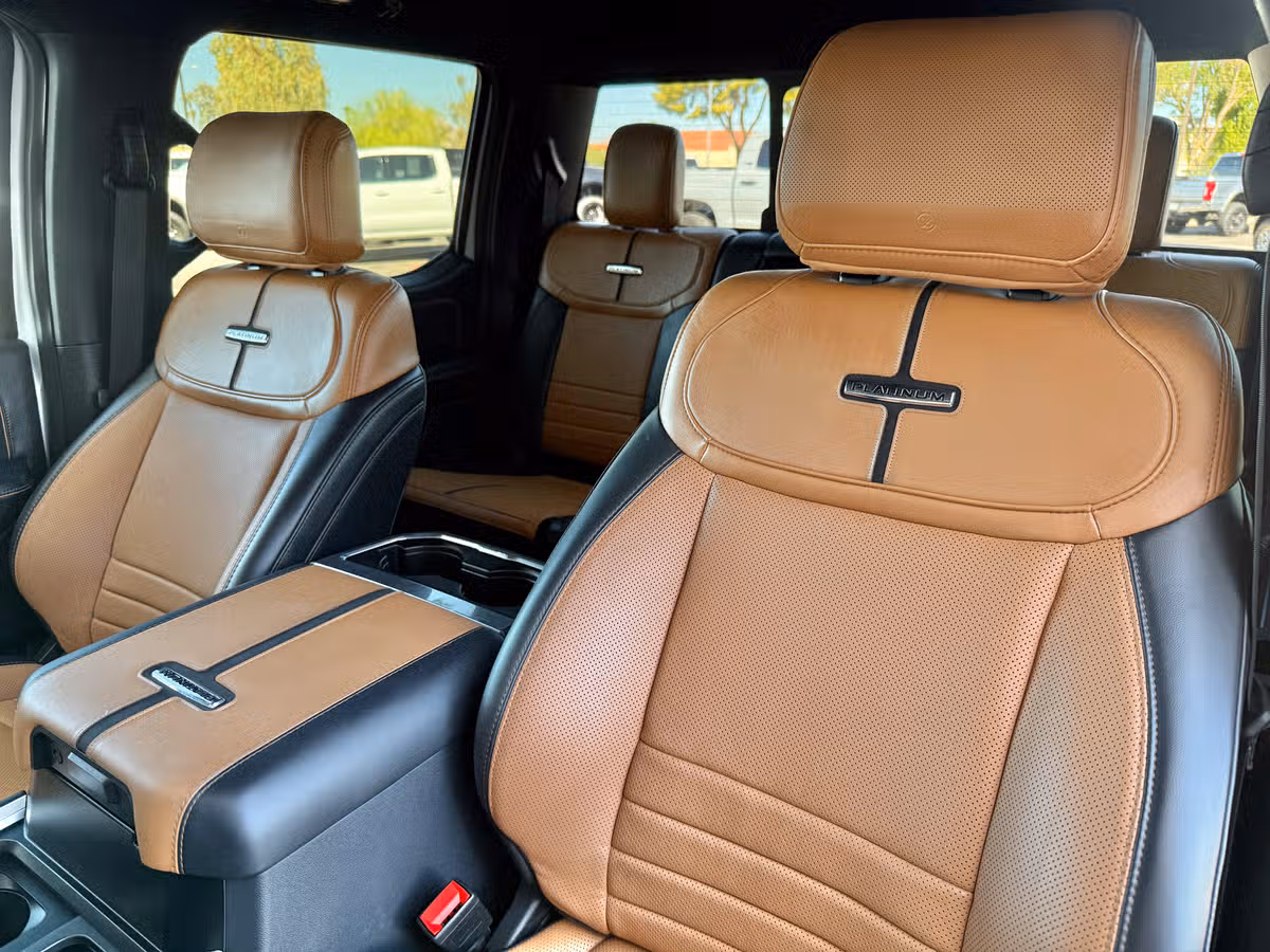 2023 Ford F-350 Super Duty Platinum Image 21