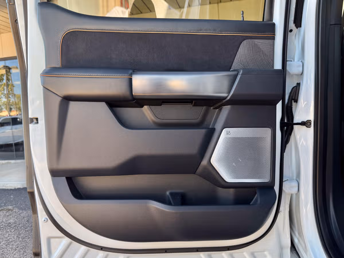 2023 Ford F-350 Super Duty Platinum Image 22
