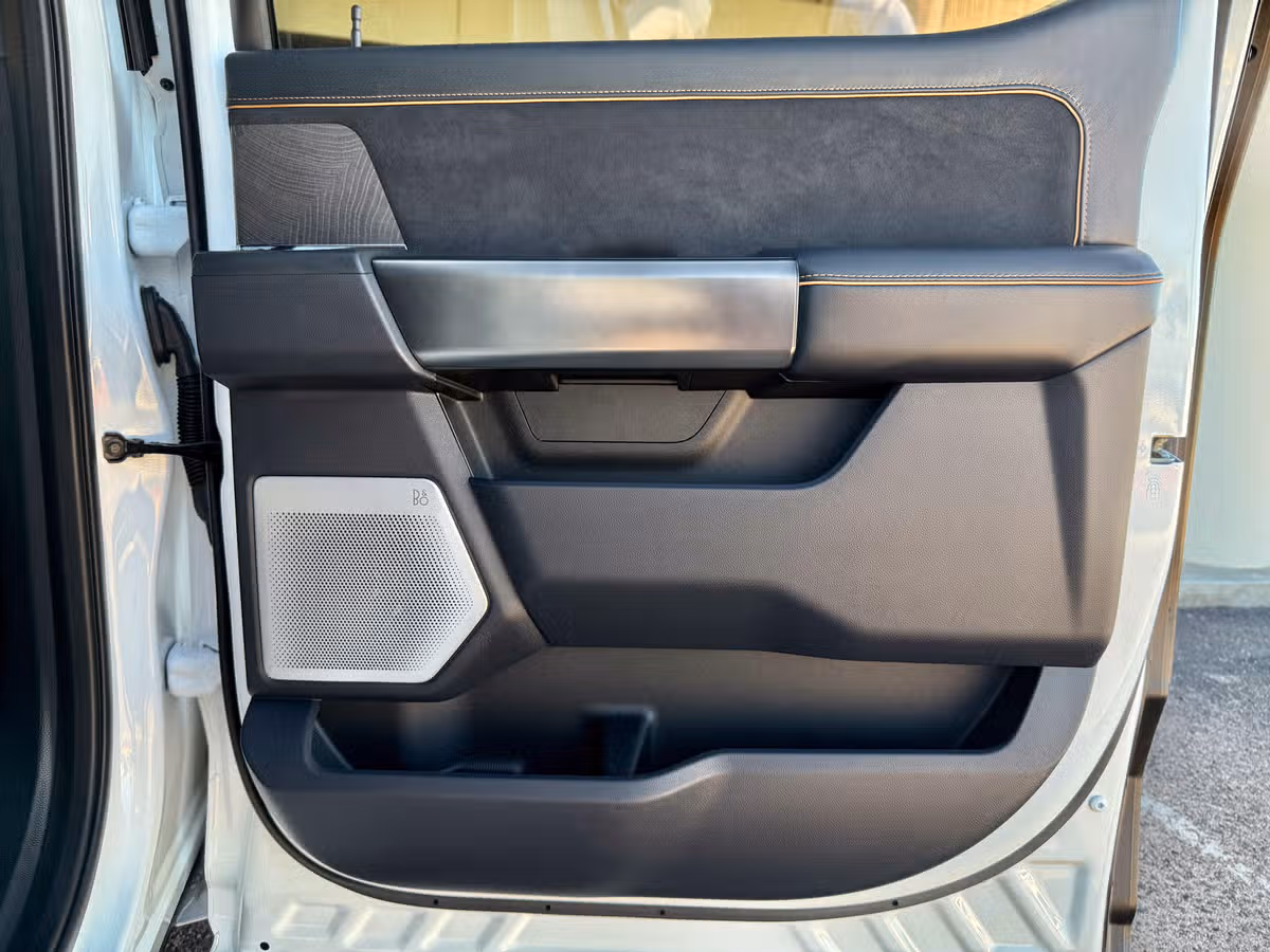 2023 Ford F-350 Super Duty Platinum Image 26