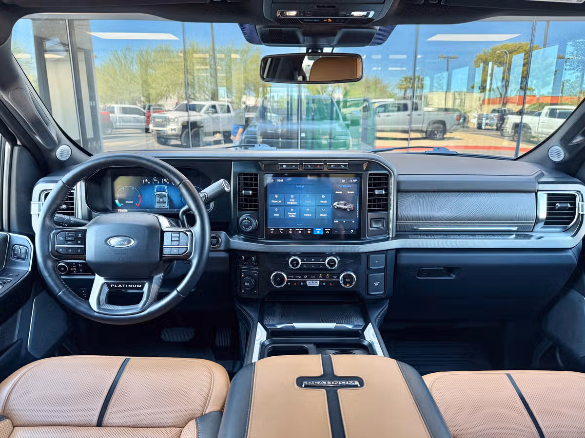 2023 Ford F-350 Super Duty Platinum Image 34