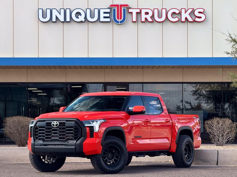 2024 Toyota Tundra SR5 CrewMax Upper Image 1