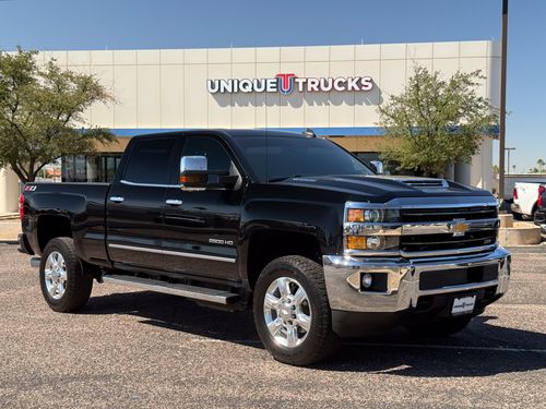 2018 Chevrolet Silverado 2500HD LTZ Crew Cab Lower Image 1