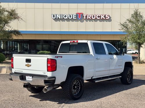 2018 Chevrolet Silverado 2500HD LTZ Crew Cab Lower Image 3