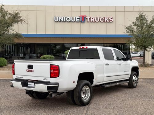 2015 GMC Sierra 3500HD Denali Crew Cab Lower Image 3