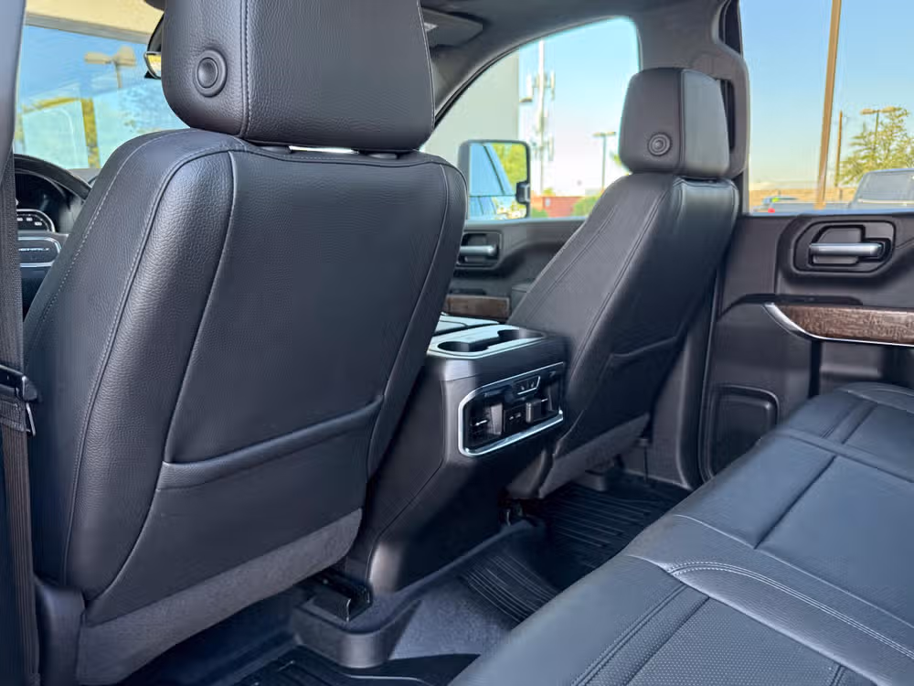 2020 GMC Sierra 3500HD Denali Image 24