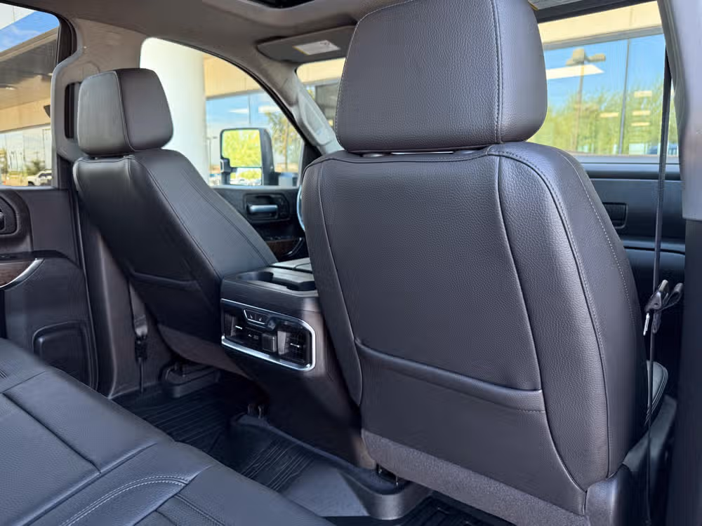 2020 GMC Sierra 3500HD Denali Image 28
