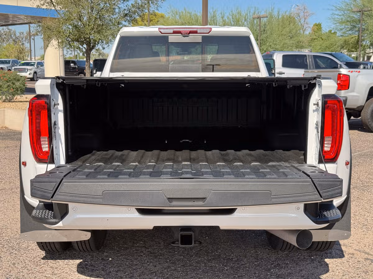2020 GMC Sierra 3500HD Denali Image 9