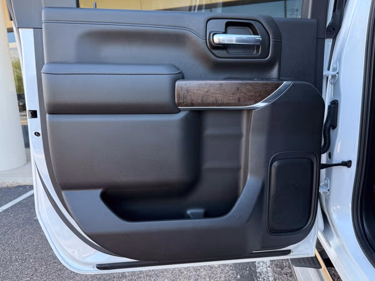 2020 GMC Sierra 3500HD Denali Image 23