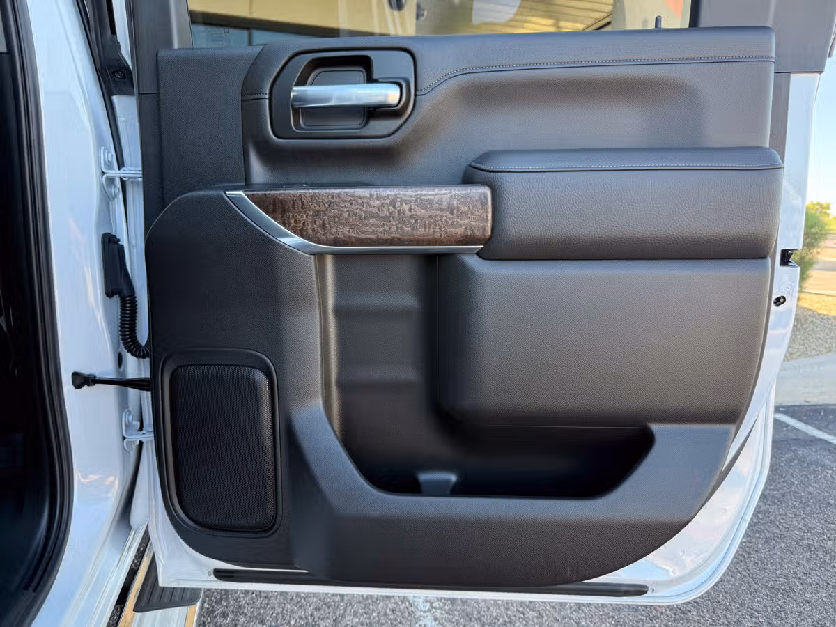 2020 GMC Sierra 3500HD Denali Image 27