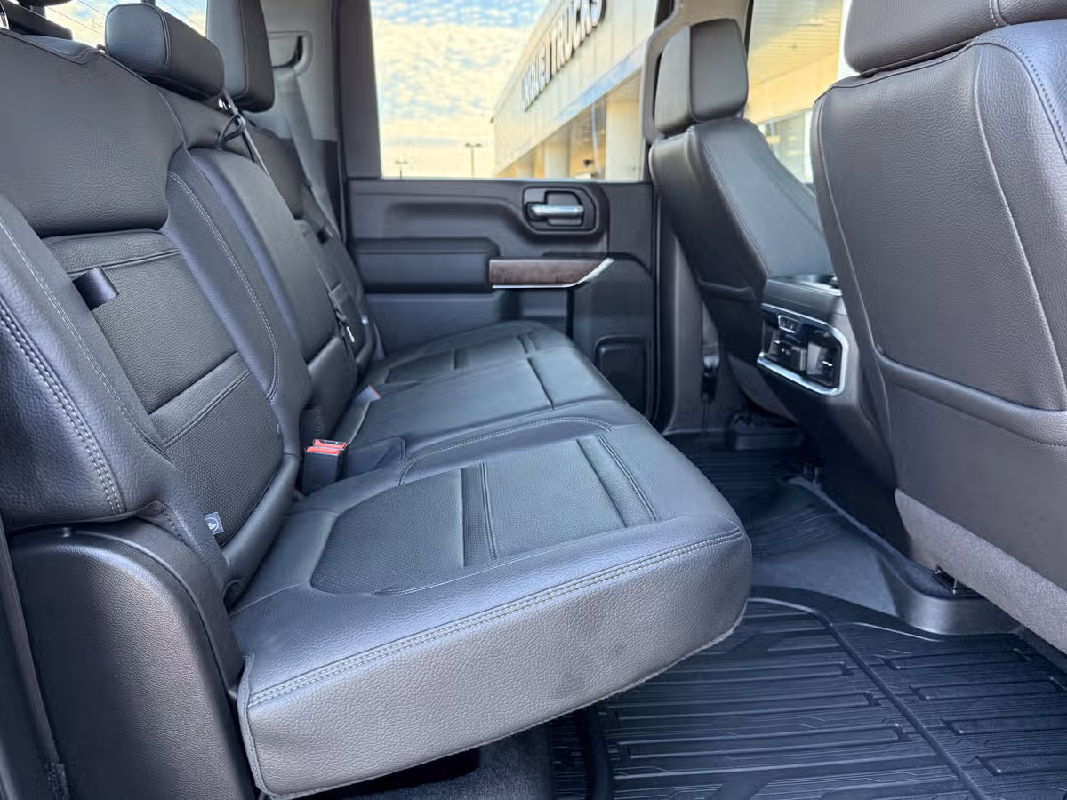 2020 GMC Sierra 3500HD Denali Image 29