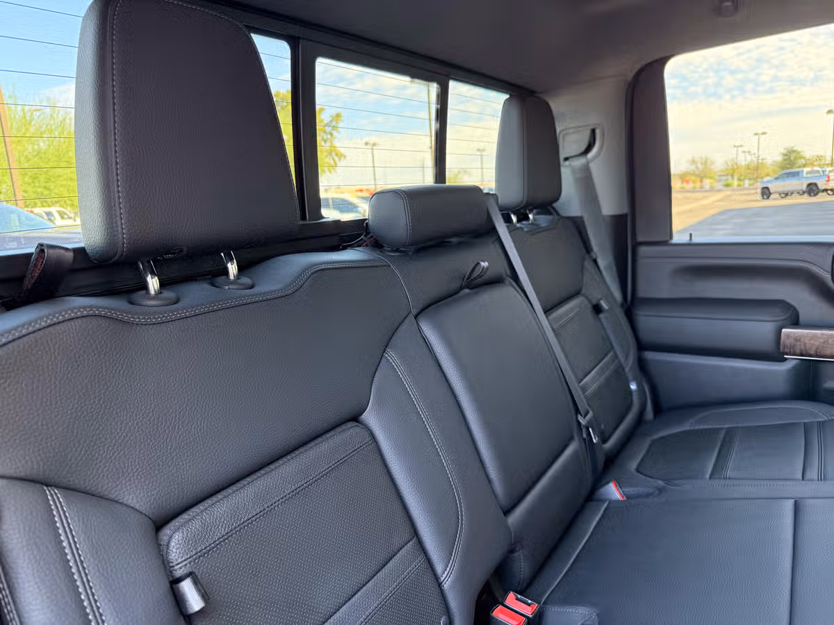 2020 GMC Sierra 3500HD Denali Image 30