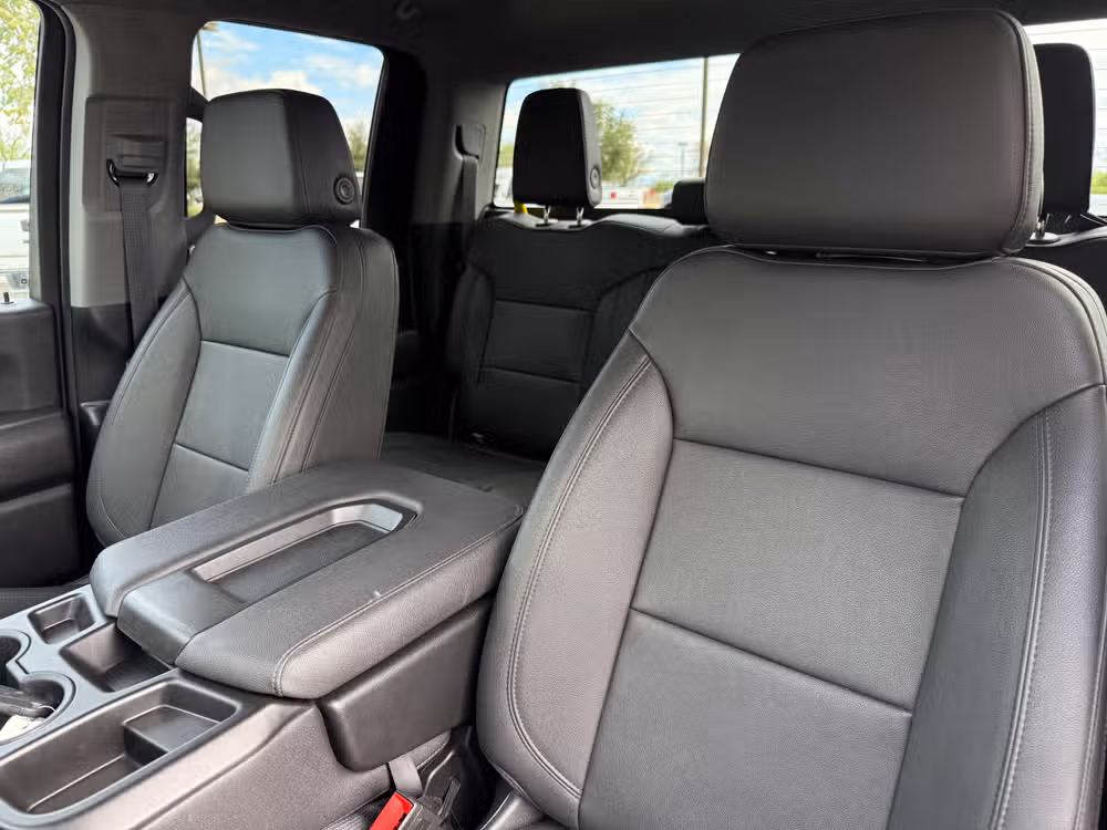 2025 GMC Sierra 3500HD Pro Image 20