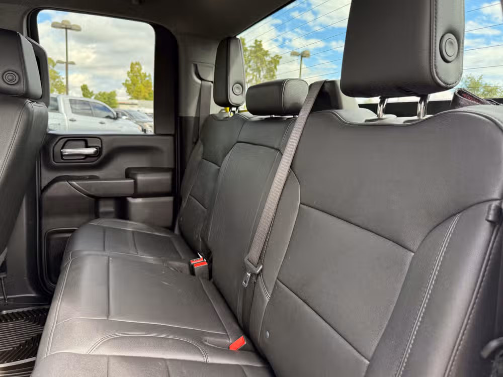 2025 GMC Sierra 3500HD Pro Image 24