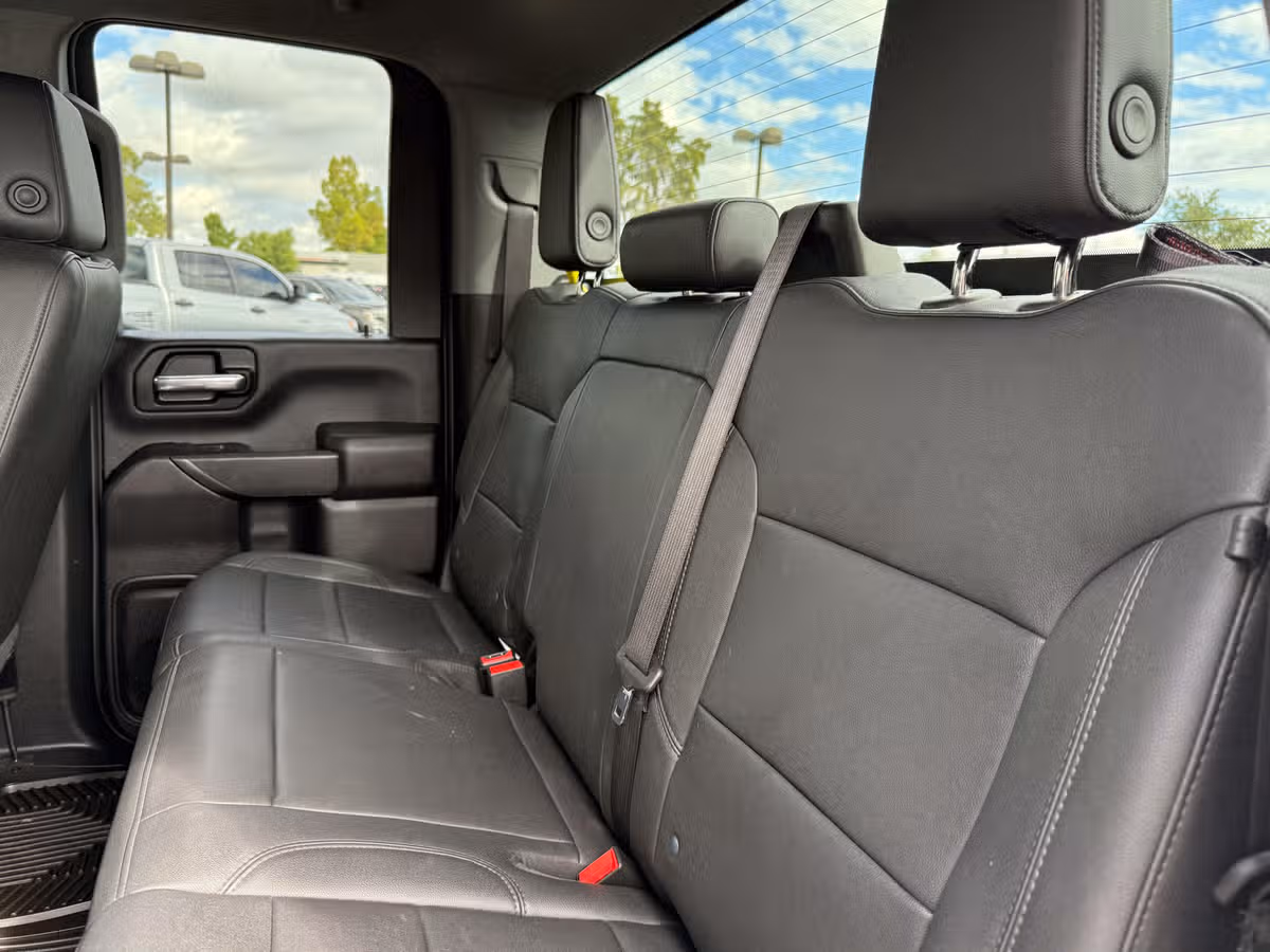 2025 GMC Sierra 3500HD Pro Image 24