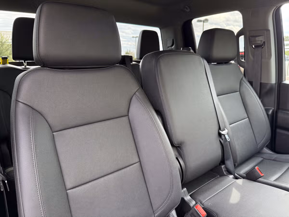2025 GMC Sierra 3500HD Pro Image 31