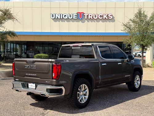 2019 GMC Sierra 1500 SLT Crew Cab Lower Image 3