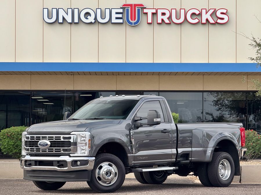 2025 Ford F-350 Super Duty XLT