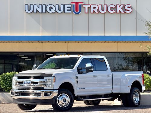 2017 Ford F-350 Super Duty Lariat