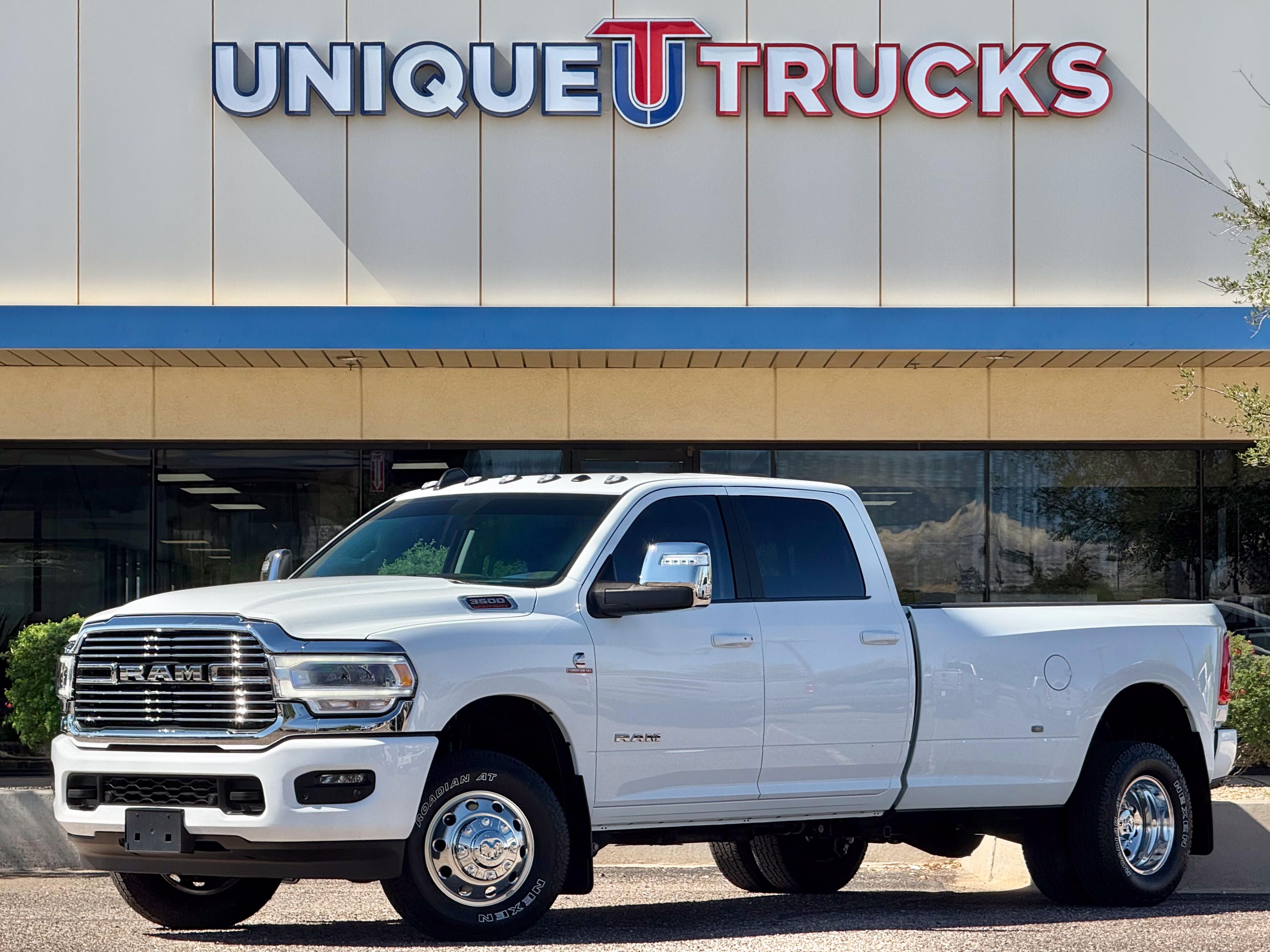 2024 RAM Ram 3500 Pickup Laramie's photo