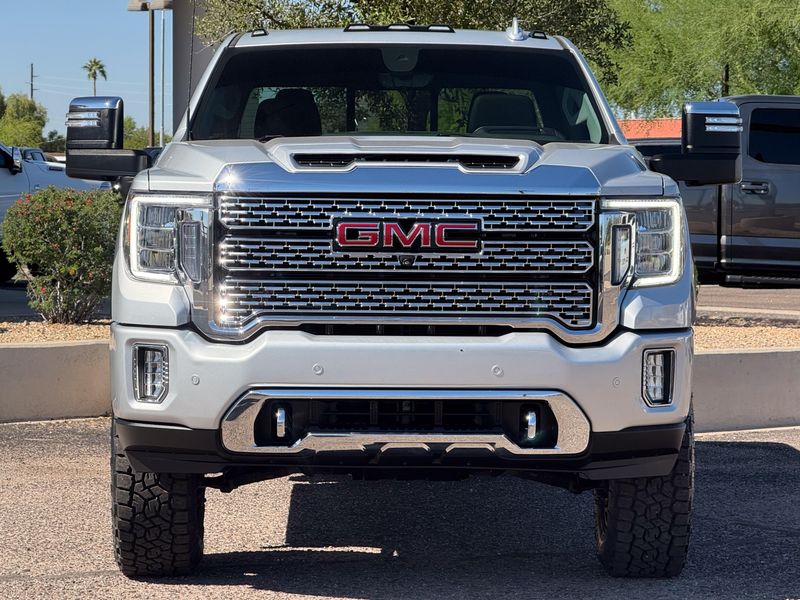 2022 GMC Sierra 2500HD Denali Upper Image 2