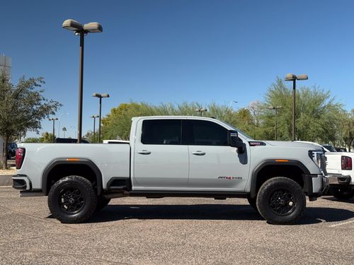 2025 GMC Sierra 3500HD AT4 Lower Image 2
