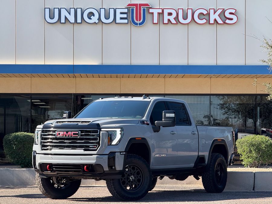 2025 GMC Sierra 3500HD AT4