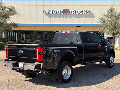 2025 Ford F-450 Super Duty Lariat Lower Image 3